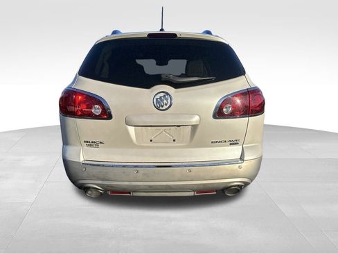 Used 2011 Buick Enclave CXL image 6