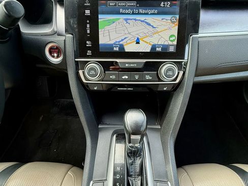 Used 2016 Honda Civic Touring image 13