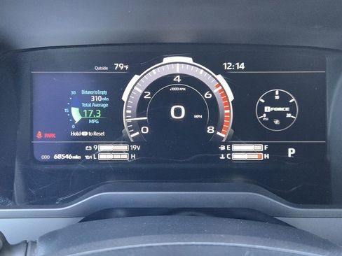 Used 2023 Toyota Tundra Platinum AWD/4WD image 23