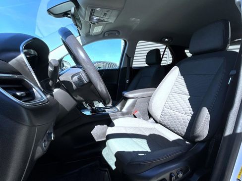 Used 2019 Chevrolet Equinox LT image 10
