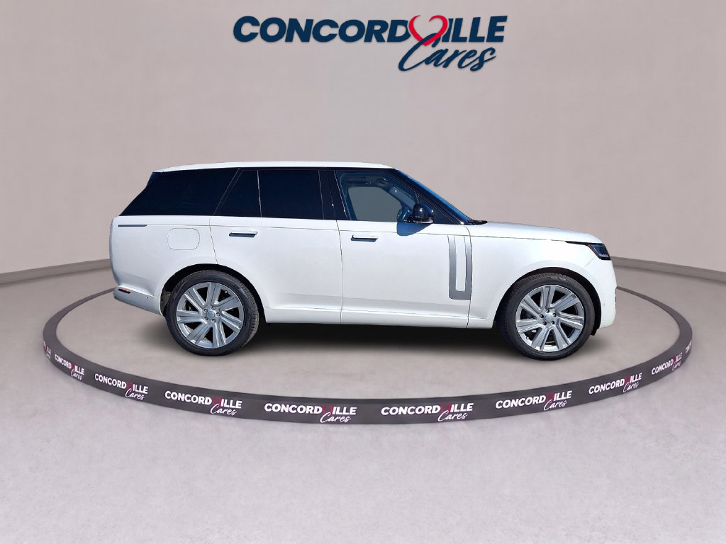 Used 2022 Land Rover Range Rover SE AWD/4WD image 6