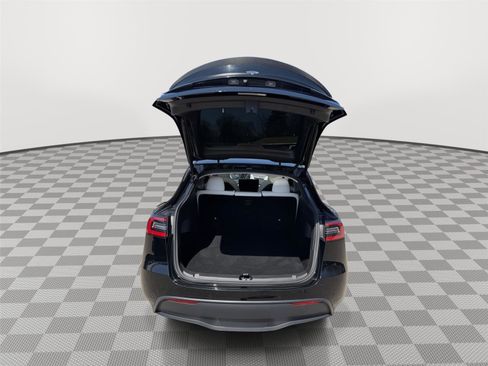 Used 2021 Tesla Model Y Performance image 21