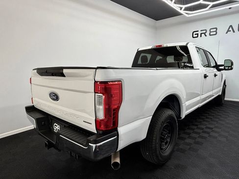 Used 2019 Ford F250 XL w/ Power Equipment Group RWD image 8