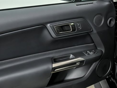 Used 2020 Ford Mustang Shelby GT500 w/ Carbon Fiber Track Pack image 17