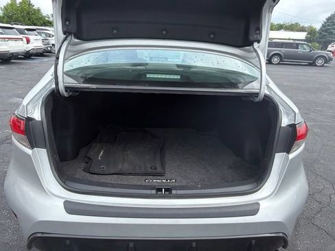 Used 2023 Toyota Corolla SE w/ Carpet Mat Package (TMS) FWD image 8