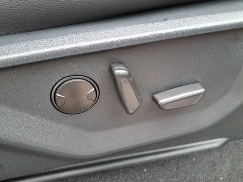 New 2026 Ford F350 Lariat w/ Black Appearance Package image 16