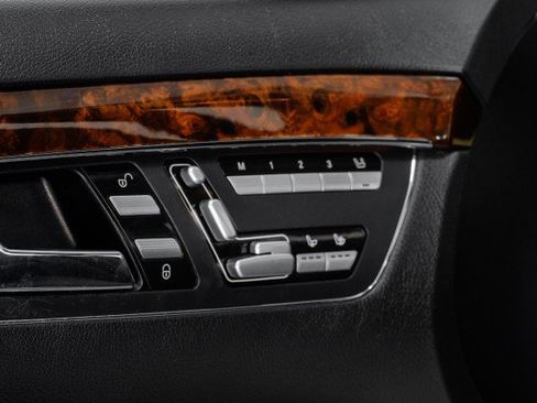 Used 2013 Mercedes-Benz S 550 4MATIC image 49