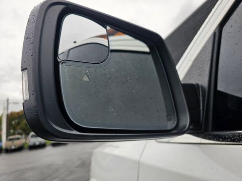 Used 2022 RAM 1500 Limited image 24