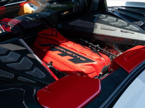 Used 2022 Chevrolet Corvette Stingray Preferred Cpe w/ Battery Protection Package RWD image 15