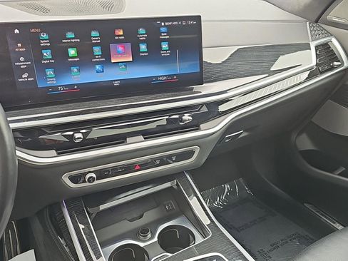Used 2023 BMW X7 M60i w/ Executive Package AWD/4WD image 4