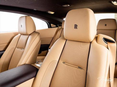Used 2020 Rolls-Royce Wraith RWD image 23