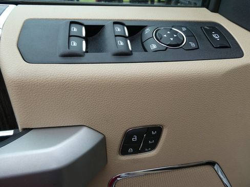 Used 2020 Ford F350 Lariat w/ Lariat Ultimate Package AWD/4WD image 25
