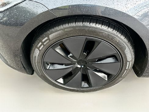 Used 2024 Tesla Model 3 Long Range AWD/4WD image 32