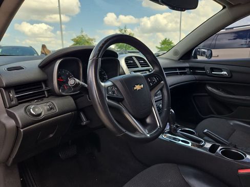 Used 2014 Chevrolet Malibu LT FWD image 2