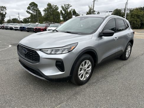 Used 2024 Ford Escape Active image 3