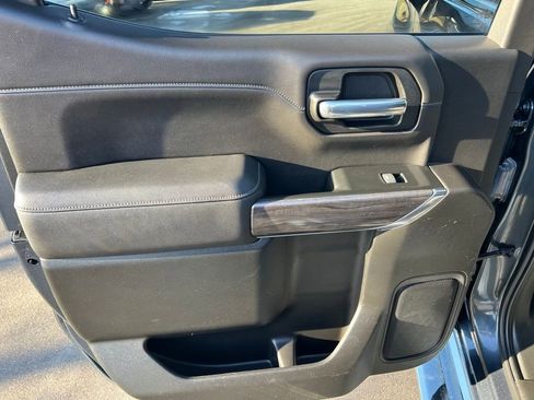 Used 2022 Chevrolet Silverado 1500 LTZ w/ LTZ Premium Package image 20