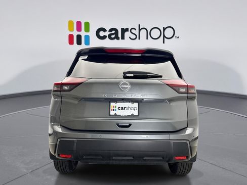 Used 2025 Nissan Rogue S FWD image 4