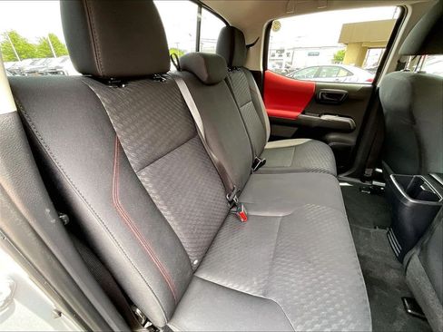 Used 2023 Toyota Tacoma SR5 AWD/4WD image 16