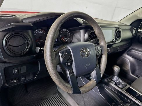 Used 2020 Toyota Tacoma SR image 9