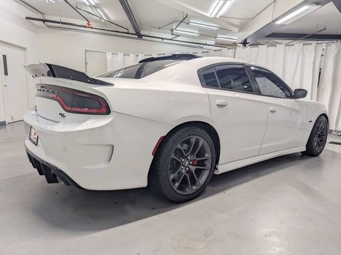 Used 2023 Dodge Charger R/T w/ Plus Group RWD image 3