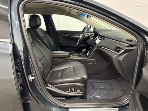 Used 2018 Cadillac XTS Luxury image 24