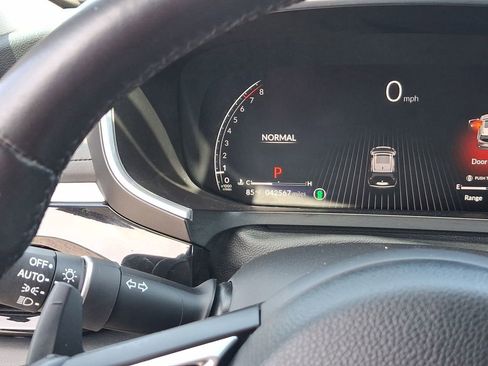 Used 2023 Acura MDX FWD w/ Technology Package image 32