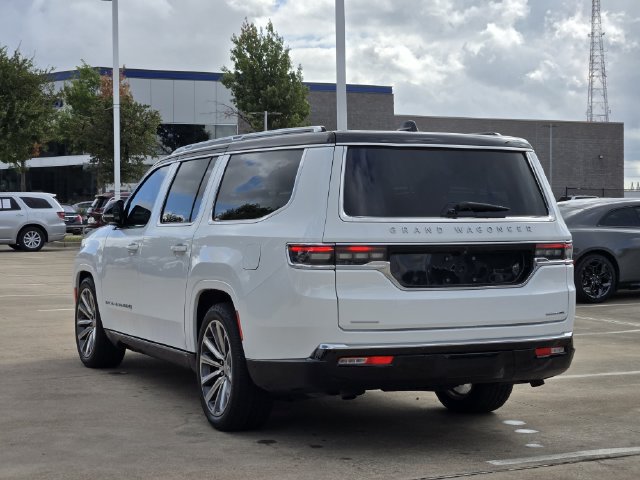 Used 2023 Jeep Grand Wagoneer L Series II AWD/4WD image 5