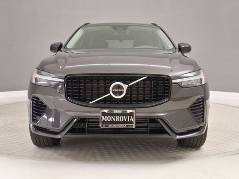 Used 2025 Volvo XC60 T8 Ultra w/ Protection Package Premier AWD/4WD image 4