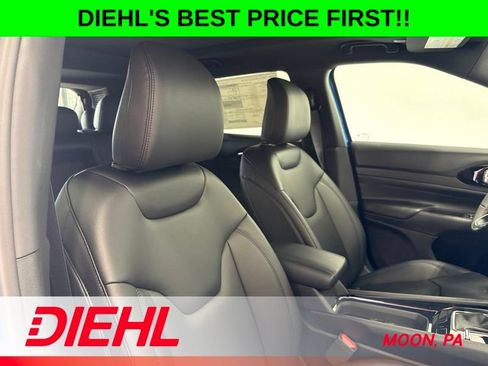 New 2026 Jeep Compass Limited w/ Sun, Sound & Navigation Group AWD/4WD image 14