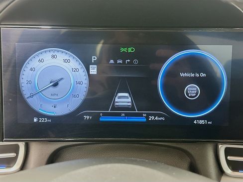 Used 2024 Hyundai Elantra Limited FWD image 19