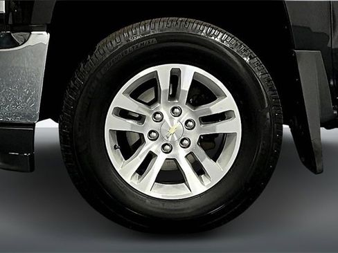 Used 2018 Chevrolet Silverado 1500 LT w/ All Star Edition image 30