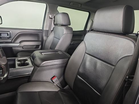 Used 2018 GMC Sierra 1500 SLT w/ All-Terrain Package AWD/4WD image 17