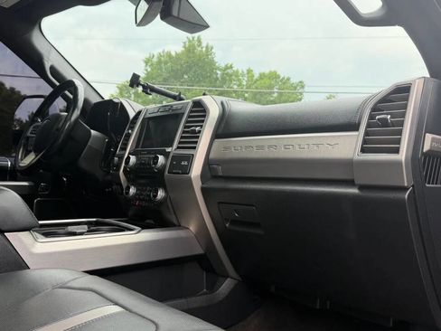 Used 2018 Ford F250 Platinum w/ Platinum Ultimate Package AWD/4WD image 26