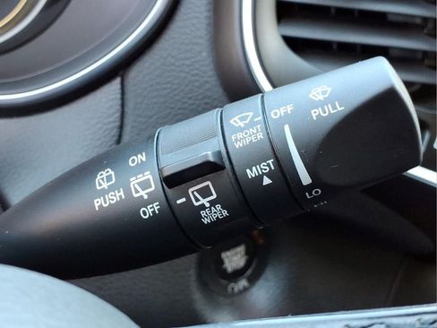 Used 2022 Jeep Cherokee Latitude Lux AWD/4WD image 24