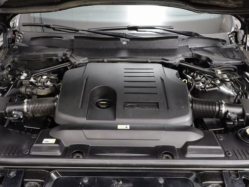 Used 2021 Land Rover Range Rover Sport HST image 25