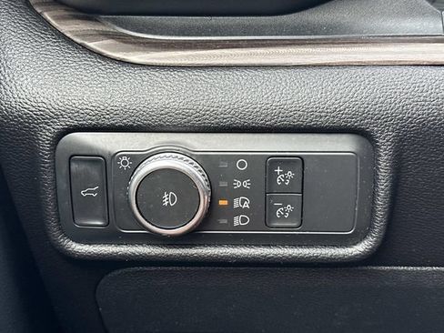 Used 2021 Ford Explorer Limited AWD/4WD image 19