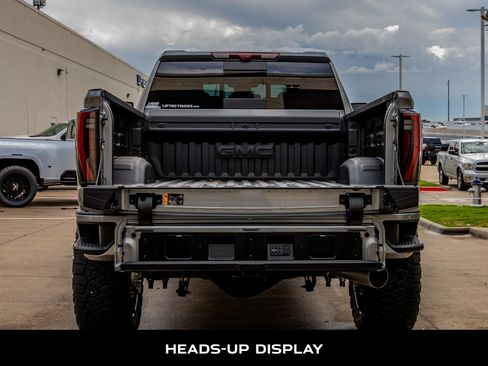 Used 2026 GMC Sierra 2500 AT4X image 9