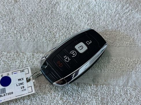 Used 2019 Lincoln Nautilus Reserve w/ Cargo Utility Package image 28