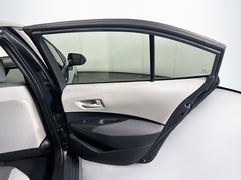 Used 2025 Toyota Corolla LE FWD image 27