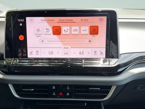 New 2026 Volkswagen Atlas Peak Edition AWD/4WD image 19