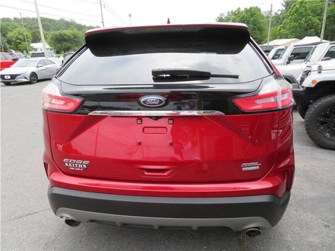 Used 2020 Ford Edge SEL w/ Convenience Package FWD image 18
