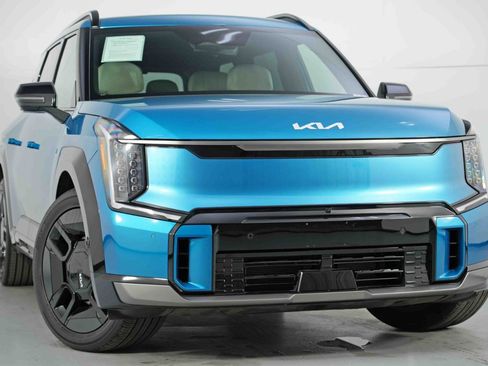 Used 2025 Kia EV9 GT-Line image 4