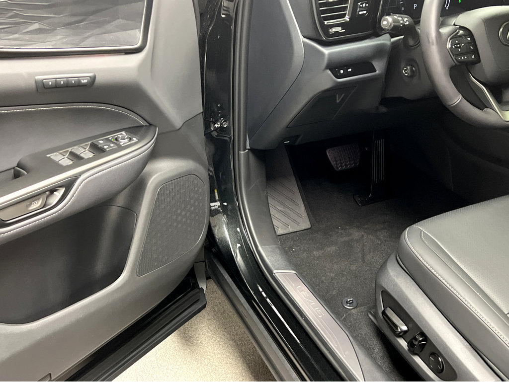 New 2026 Lexus NX 350 AWD w/ Premium Package image 8