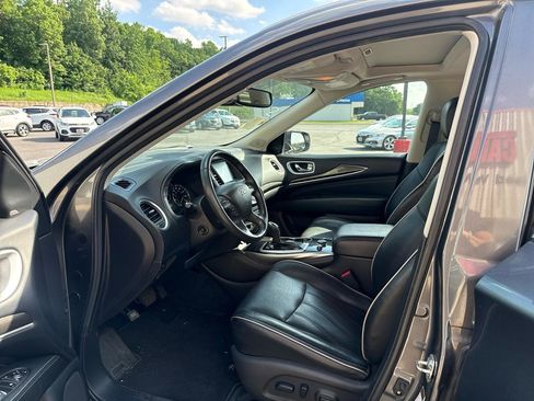 Used 2019 INFINITI QX60 Luxe w/ Essential Package AWD/4WD image 4