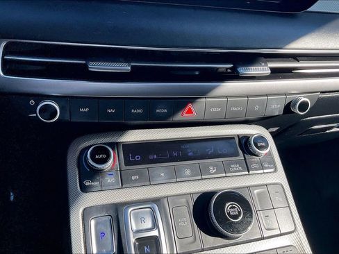 Used 2023 Hyundai Palisade SEL image 32