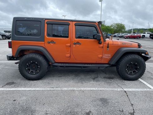 Used 2011 Jeep Wrangler Unlimited Sport w/ Trailer Tow Group AWD/4WD image 6