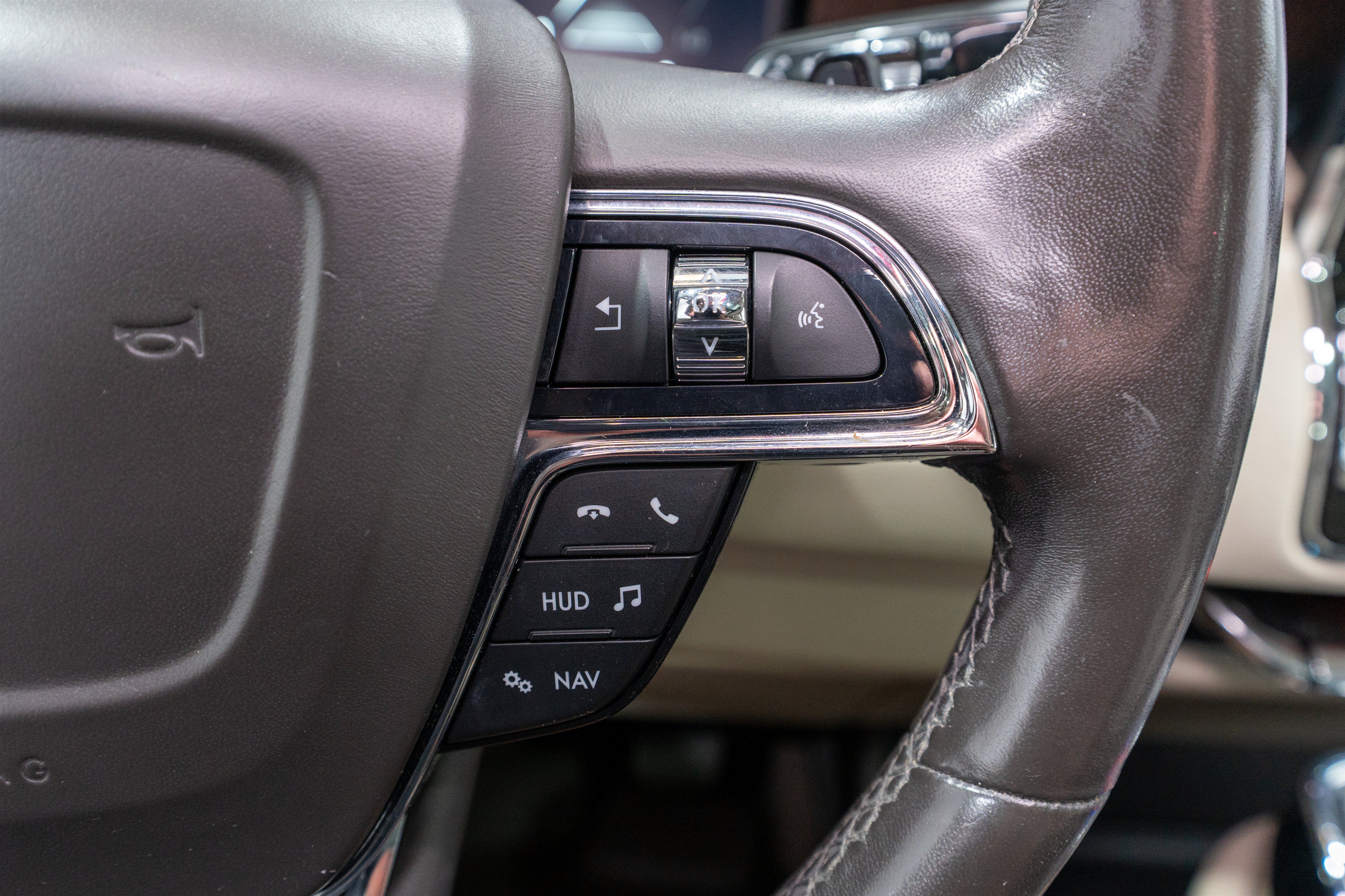 Used 2019 Lincoln Navigator Reserve AWD/4WD image 28