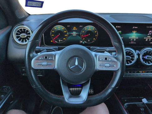 Used 2021 Mercedes-Benz GLB 250 image 12