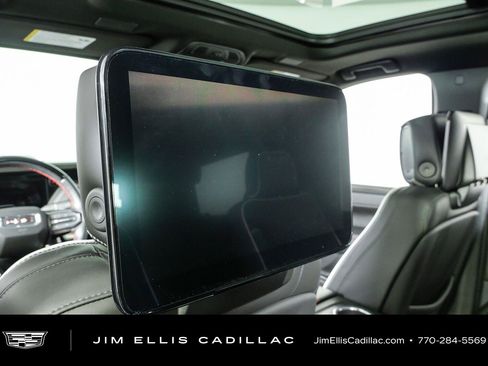 Used 2025 GMC Yukon AT4 Ultimate w/ LPO, Floor Liner Package AWD/4WD image 20