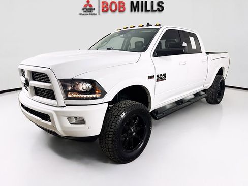 Used 2016 RAM 2500 Laramie w/ Sport Appearance Group AWD/4WD image 3